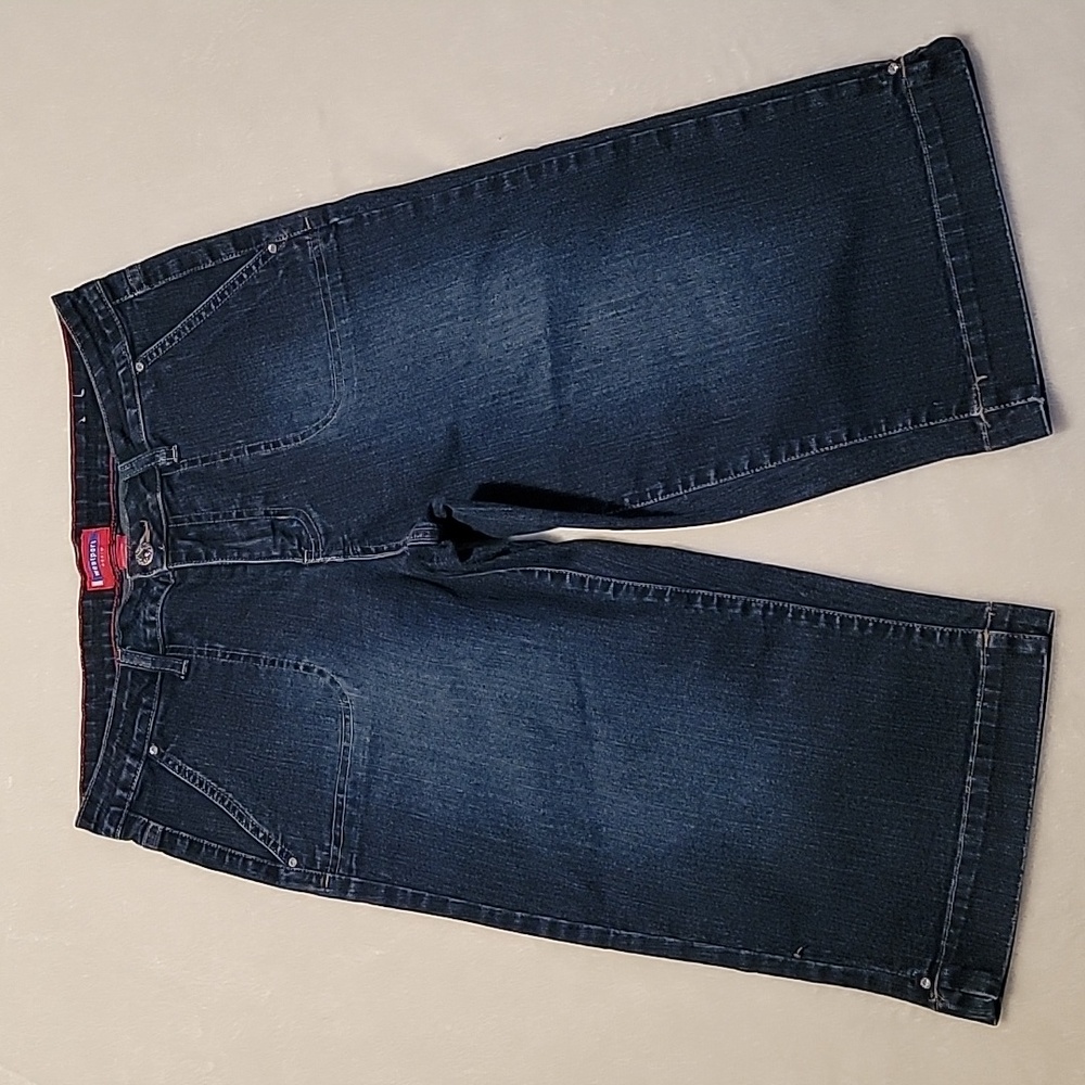 Westport Denim Capri - Picture 2 of 10